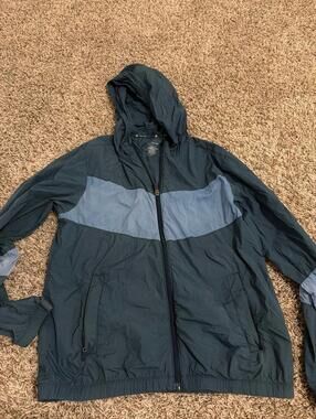 Tek Gear Boys Blue Hooded Windbreaker XL Lightweight Jacket